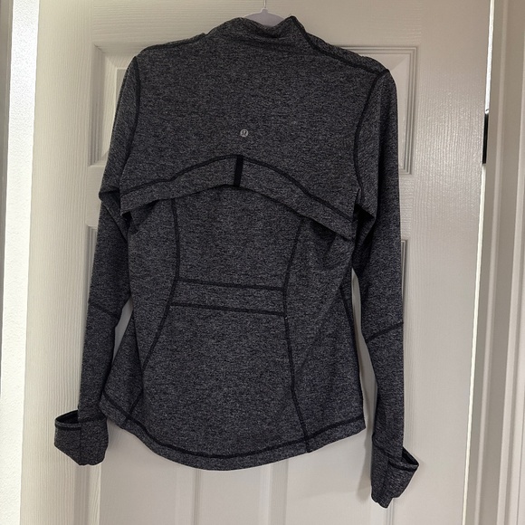 Lulu lemon zip up  size 12 - Picture 1 of 2